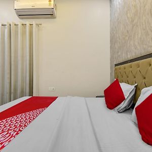 Hotel O N R Guest House